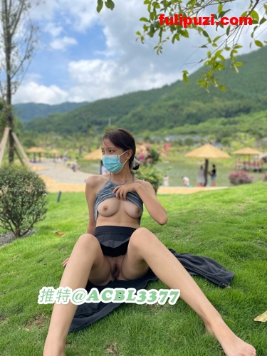 各种极限露出啪啪啪一场视听盛宴！ 推特新晋露出大神【爱吃菠萝】福利视图【56V+12P/352M】
