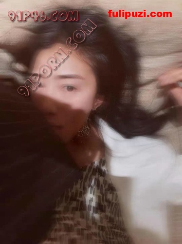 91超强单男s【MR杭州】淫乱史 反差婊少妇千里送逼剧情轮奸【366P/29M】