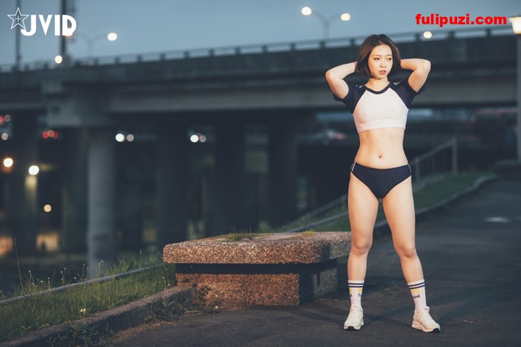 JVID精选：色色的健身教练把正在运动的押解雅捷少女弄到卫生间操翻了 【59P+1V/377M】