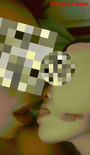 海角【南方母子】的疯狂乱伦往事 上山干活野战成功拿下老妈【298P+27V/2.5G】