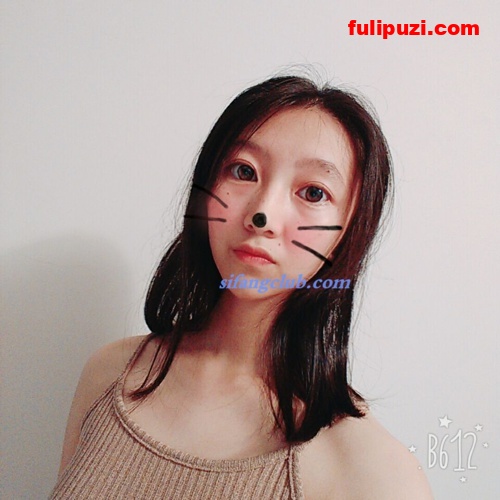 百度云泄密系列26-四个女主，颜值都不错！骚贝贝又嫩又美【420P+5V/7.2G】