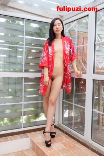 精选国模：美女国模提亚西西2014.06.22大尺度私拍套图【646P/606M】