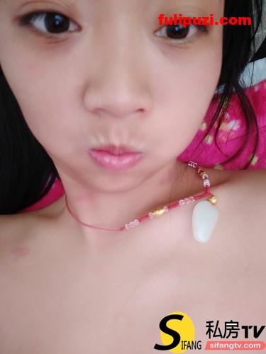 【泄密八连发四】颜值超靓的美女裸拍奉献身材一级棒【520P+13V/1.33G】
