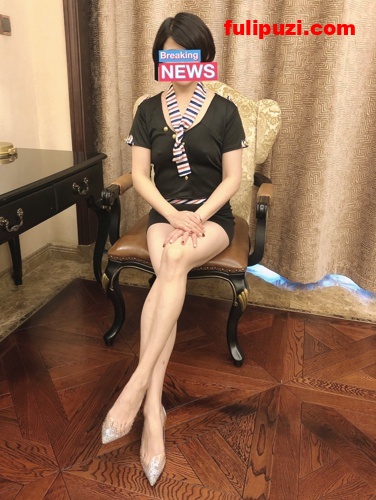 风韵犹存！推特人妻三嫂绝版诱惑自拍露出视图集【1240P+7V/385M】