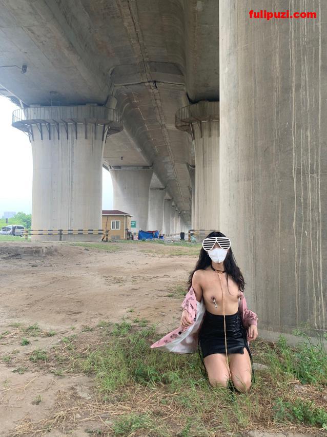 推特【elc调教师】超强调教合集 模特网红女神滴蜡圣水走绳羞耻调教成母狗【60P+35V/357M】