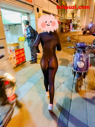 重磅首发！ 极品小母狗【嘉欣Jane小师妹】推特+论坛人前露出作品最全合集【2894P+15V/550M】