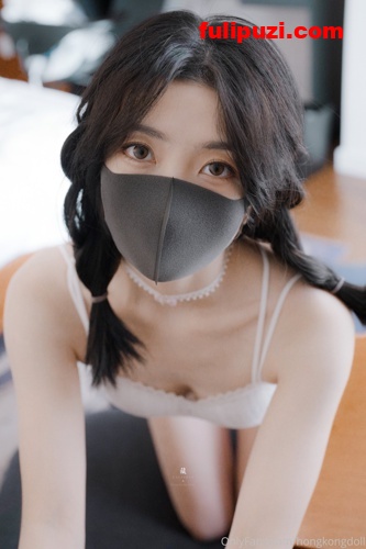 HongKongDoll（玩偶姐姐）“2022新短番” 英文自述近况声音超甜【222P+1V/1.25G】