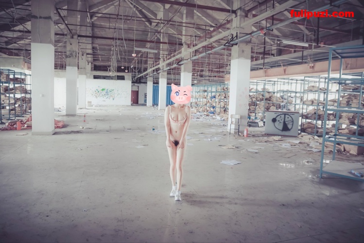 重磅首发！ 极品小母狗【嘉欣Jane小师妹】推特+论坛人前露出作品最全合集【2894P+15V/550M】
