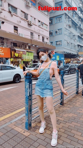 裸舞露出自慰喝尿各种整活！ 网红女神奶咪Onlyfans大尺度付费作品集【389P+92V/4.35G】