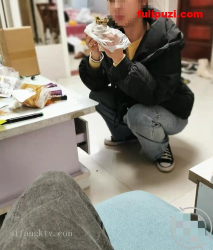 历史一个月与一直想操的高颜值的亲妹妹乱伦成功！ 针孔偷拍露脸做爱【87P+6V/335M】
