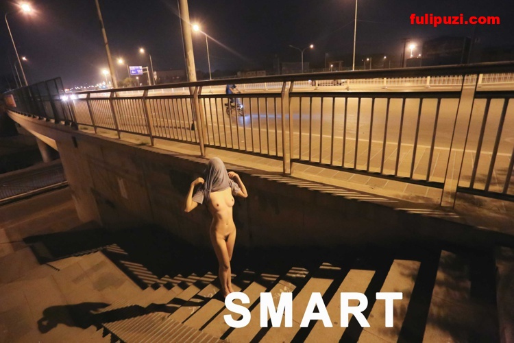 泳池嬉戏宛如精灵！露出摄影大神smart推特神作合集【161P/50M】