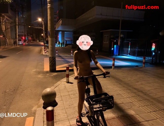 超大乳晕给你比个心！ 推特台湾小母狗爱清欢精彩露出视图【62P+8V/42M】