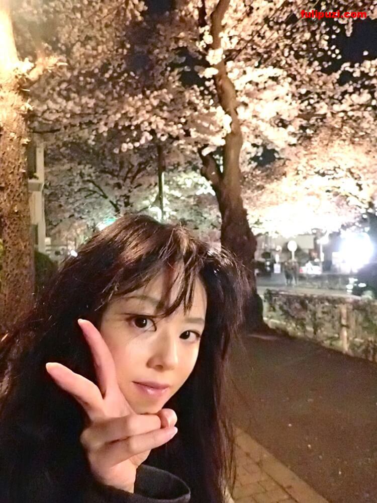 把阴毛修剪成爱你的模样！ 日本极品心形阴毛女奴小姐姐私拍小合集【655P/346M】