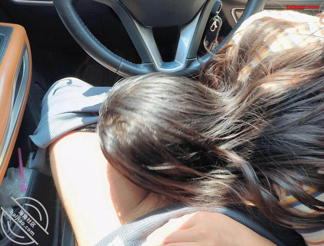 海角大神与M侄女的虐恋情缘 高手小叔双重身份把侄女变成专属母狗喝尿舔脚【325P+16V/1.96G】