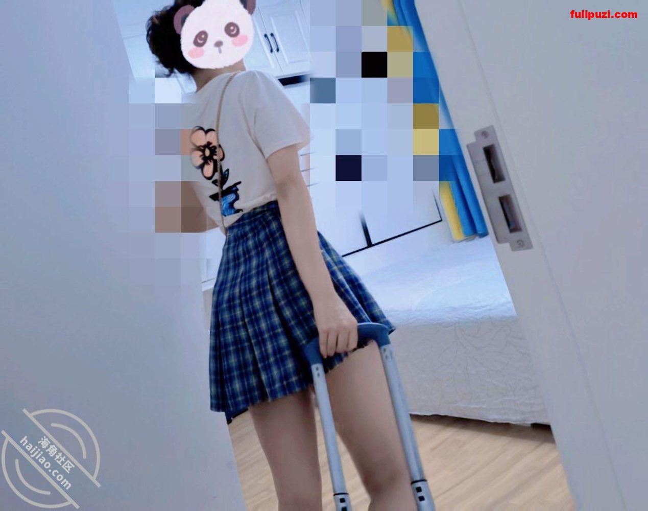 海角大神与M侄女的虐恋情缘 高手小叔双重身份把侄女变成专属母狗喝尿舔脚【325P+16V/1.96G】