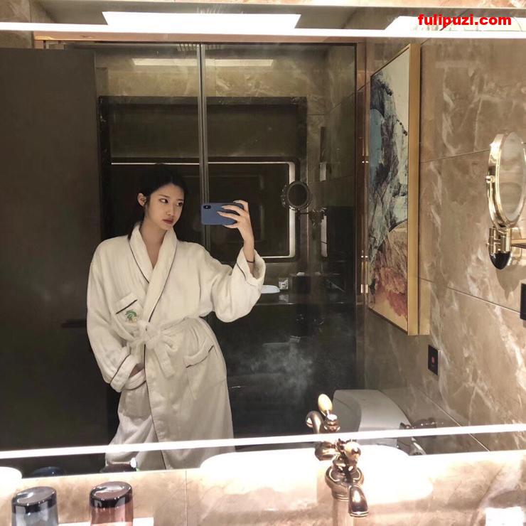 约炮大神【曹长卿joker】推特限时福利合集 白月光瑜伽裤酒店求操站立一字马【71P+263P/2.17G】