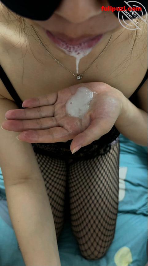 海角【姐姐的奶味】乱伦合集 姐姐喝多了超级狂野边回答妈妈边给我吃鸡巴【1100P+78V/10.33G】