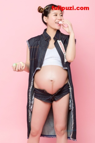 极品泄密！重庆反差婊佳佳幸福生活流出 从校园青春到人妻怀孕的裸露历程【603P+7V/983M】
