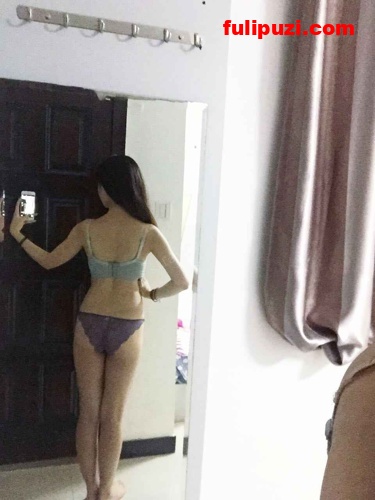 泄密系列：【私人定制】浙江学院陈妍希裸聊流出 全国广告模特最佳活力奖【157P+17V/2.7G】