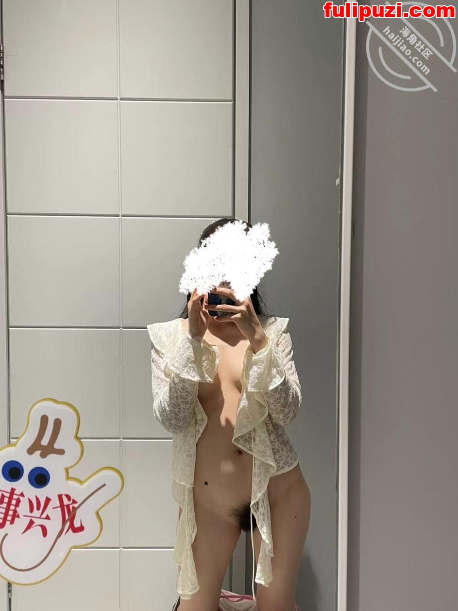 海角大神【我与前女友姐姐】另类情仇 KTV全裸做爱被撞见&优衣库跳蛋自慰【400P+12V/3.2G】