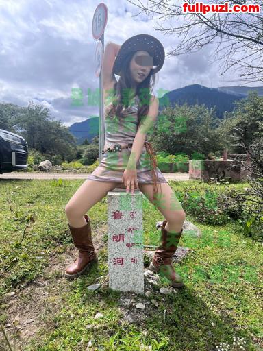 推特【蓉城夫妻】绝版尺度福利 约单男3P娇妻场面极度淫荡【1500P+120V/992M】