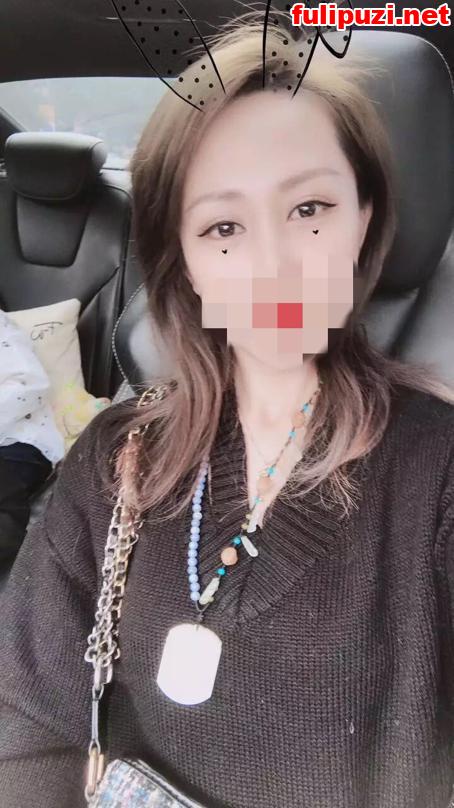推特换妻大神【米凯夫妻】计划百人斩！被单男沙发上后入叫床声连绵不绝【180P+1000V/7G】