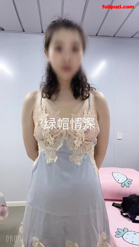 极品绿帽夫妻【绿帽情深】推特福利 老婆与大老公活动忘情接吻【500P+280V/7.9G】