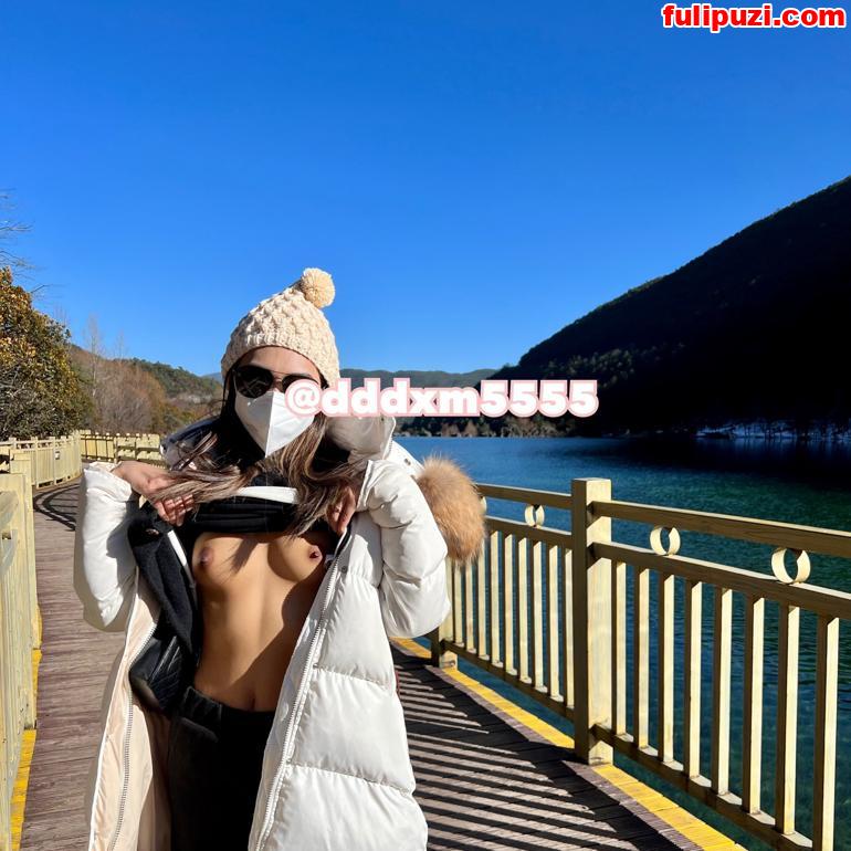 高挑身材反差骚货【低调的小麦】推特福利 男厕超市餐厅大胆人前露出【452P+12V/164M】
