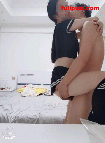 海角大神【喜欢母女花】亲姐表姐一起草舅妈屋里做爱差点被发现【228P+53V/4G】