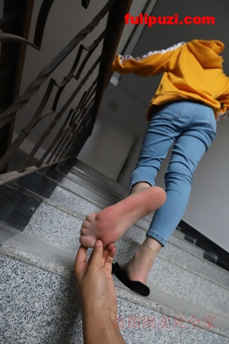 重磅福利! 丝足控福利【大西瓜爱牙膏】1-10季最全合集128套【43500P+90V/232GB】