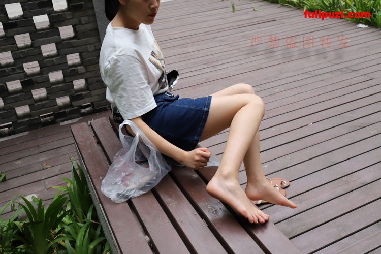 重磅福利! 丝足控福利【大西瓜爱牙膏】1-10季最全合集128套【43500P+90V/232GB】
