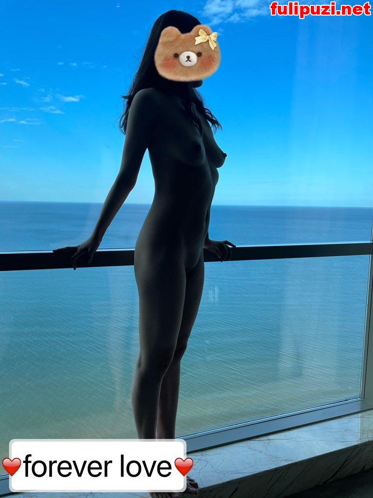 推特济南【阿木夫妻】绝版淫妻露出福利私拍 极品大奶头美娇妻被单男操的小穴拉丝【380P+148V/472M】