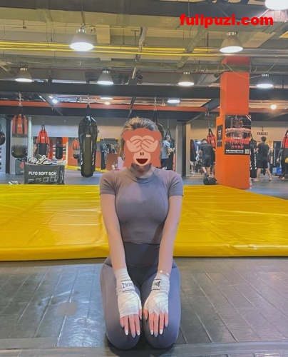 跳蛋健身这谁顶得住? 推特美腿黑丝人妻《小猪佩奇》大尺度诱惑私拍小视频+图片【104P+22V/67M】