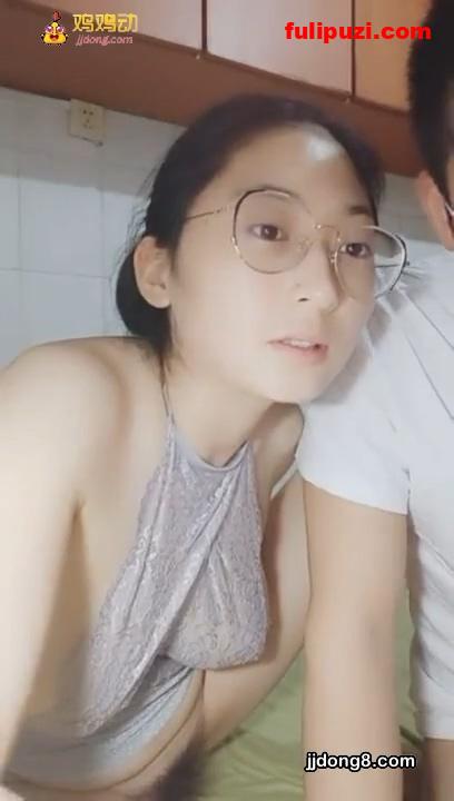 抖音百万粉丝情侣博主【狗子与我】疑似早期黄播性爱视频流出【2V/624M】