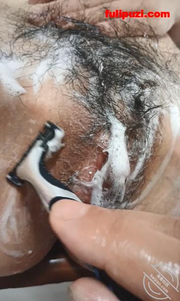 海角【爱玩求虐的婶婶】乱伦合集 坟旁玩骚逼玩的就是一个刺激【589P+62V/6.52G】