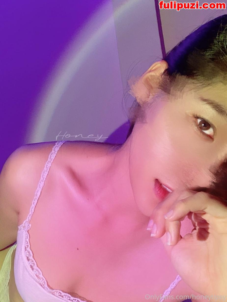 泰国淫趴皇后【honeytipsy】onlyfans福利合集 两男两女前后连接疯狂4P互舔【76P+144V/43.7G】