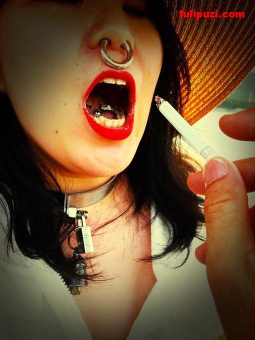推特调教大神【万磁王dom】两部曲 窒息舔脚鼻环圈养滴蜡捆绑圣水洗逼【55P+123V/1.2G】