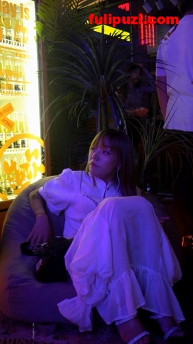 可遇不可求 ！抄底系列顶级无内 旗袍美女刚被内射b流出白色精液【17V/1.86G】