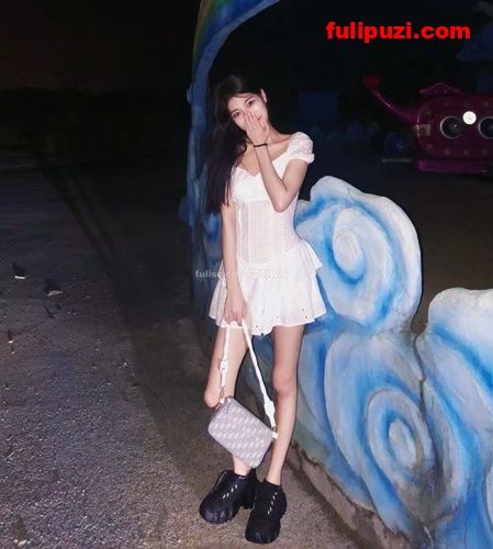万人求种！ 约炮约到班花湖南妹杨佳琪真是太爽了【52P+8V/3.49G】