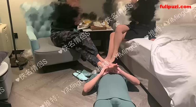 济南95后夫妻佚名情侣S重口调教付费全套 调教双奴人肉坐垫+直出黄金【53V/6.8G】
