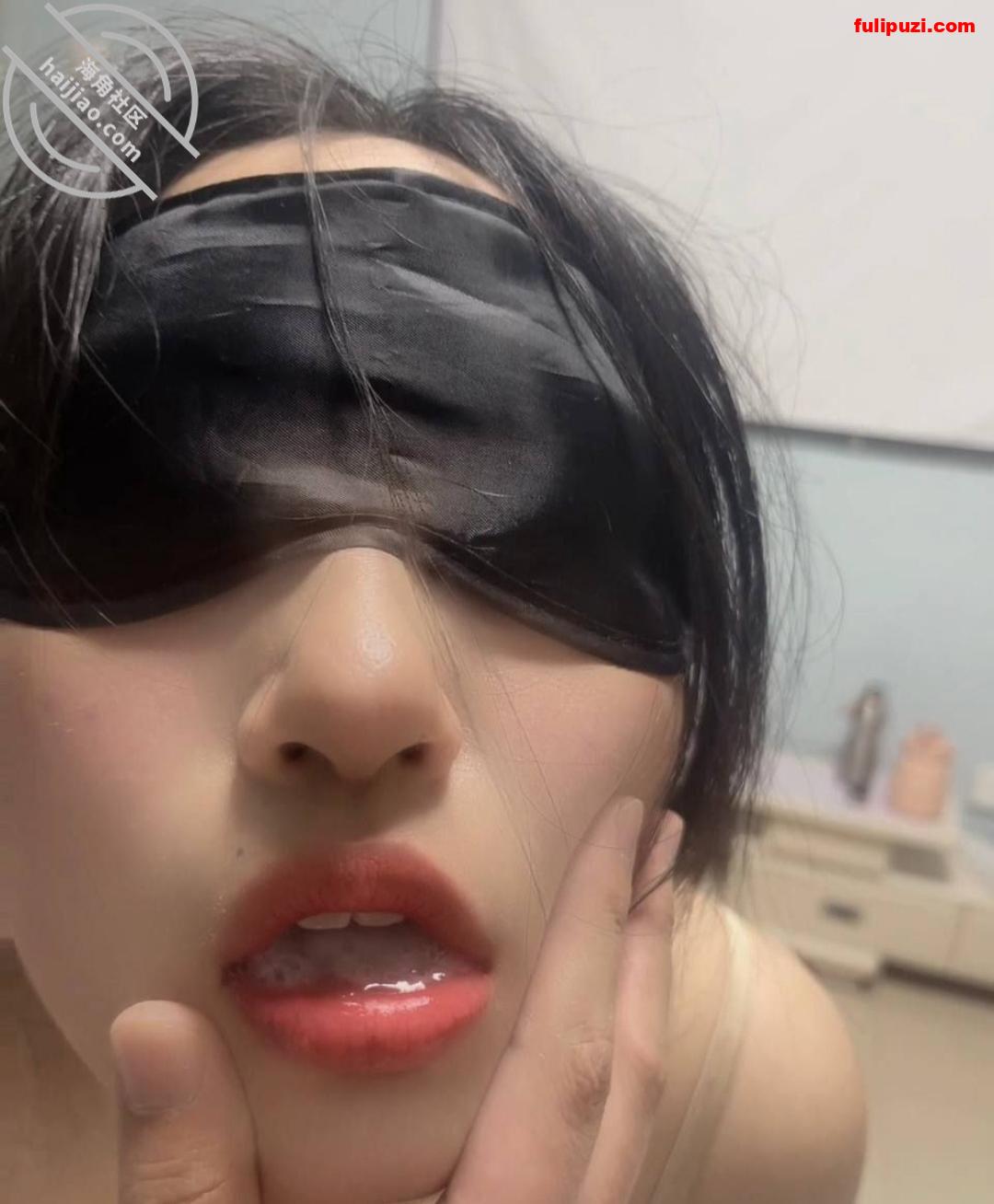 熊先生争做海角约炮第一人 露脸后入爆操同小区少妇表情操到扭曲【108P+23V/2.】