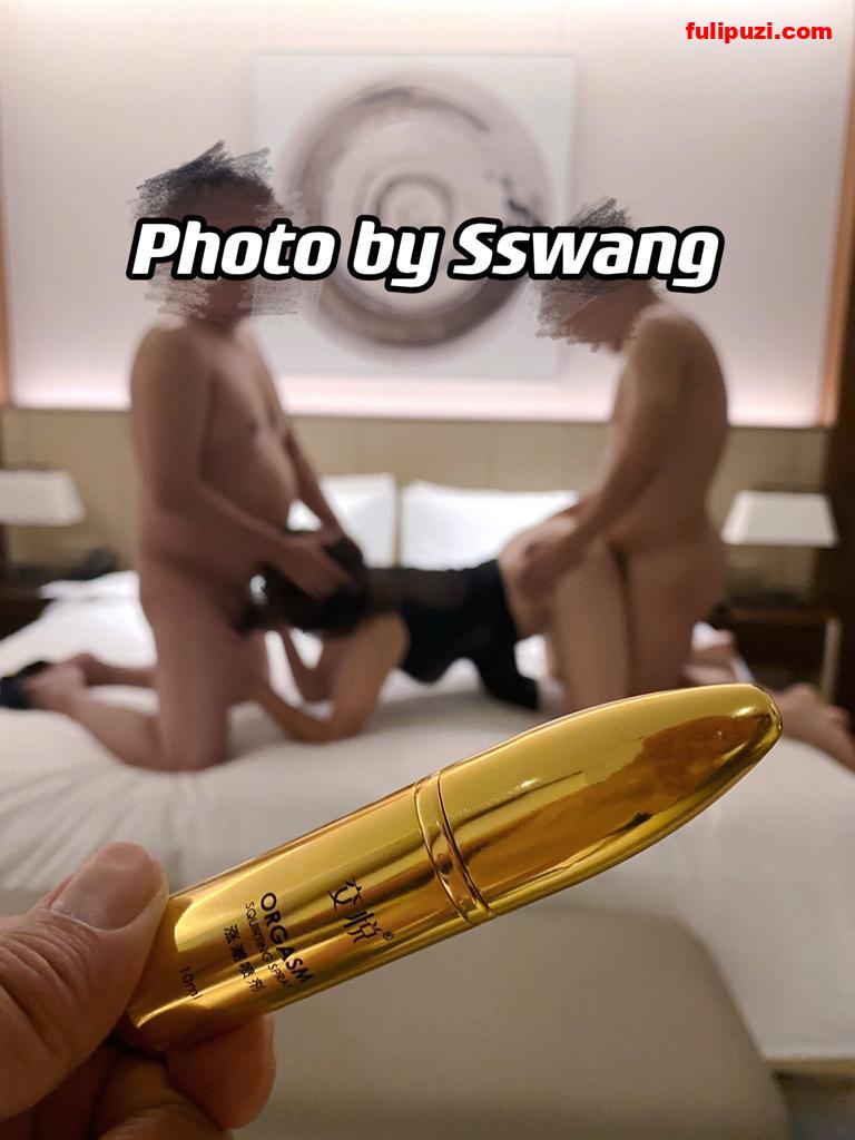推特长腿反差御姐【Sswang】疯狂露出 人前羞耻M推大开B毛黝黑【1771P+16V/511M】