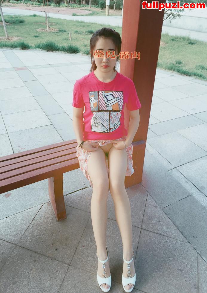 山西极品荡妇【莹儿】推特淫荡自拍 影楼拍全裸古装写真被老公朋友调教【98P+102V/352M】