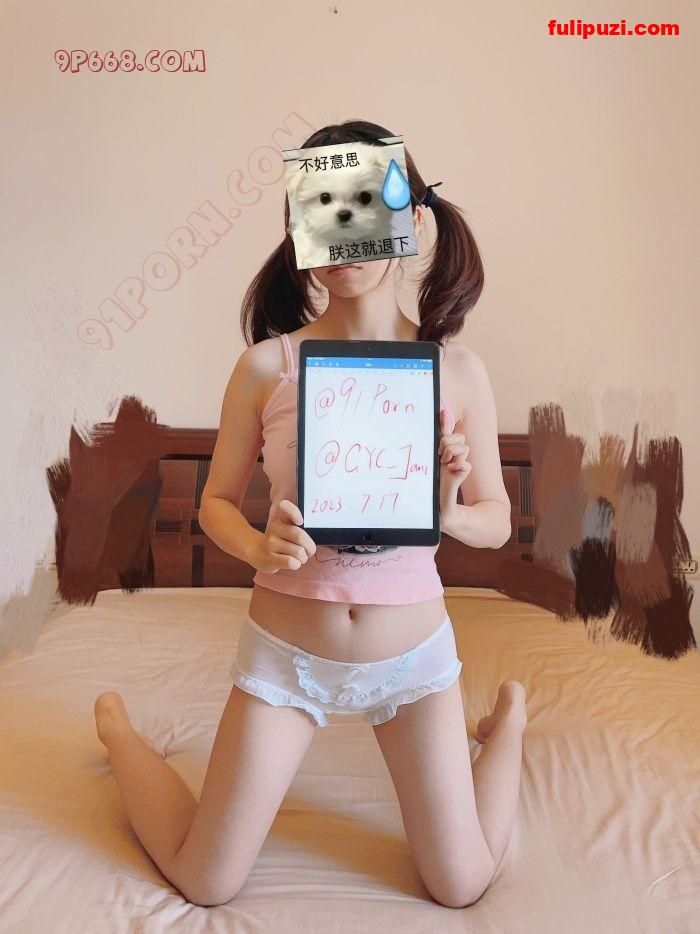 独家重磅首发！1000位91porn博主良家人妻自拍露出套图合集第10弹【44000P/20G】
