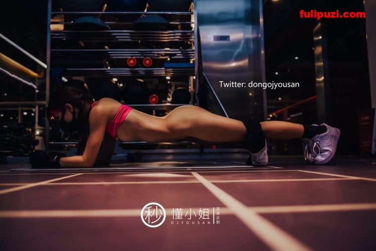 重磅推荐！推特红人模特理万姬×懂小姐×会有妻x不二子x藏森林大尺度露出作品合集【2288P+88V/14.7G】