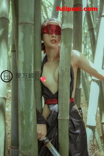 重磅推荐！推特红人模特理万姬×懂小姐×会有妻x不二子x藏森林大尺度露出作品合集【2288P+88V/14.7G】