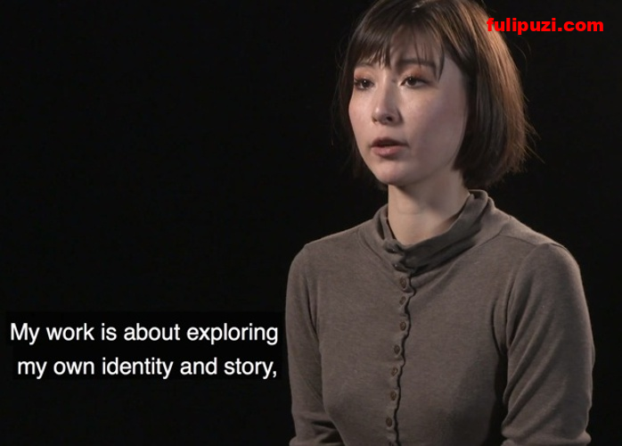 极品反差！高颜值知性华裔艺术家Kelly Wang王佳怡18岁暗黑往事三部曲高清版【5V/2.74G】