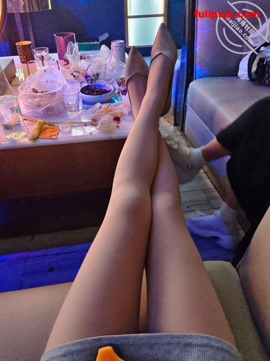 海角大神和我的36岁后妈苟且之事 在醉酒老爸旁边和小妈做直接爽翻天【263P+16V/2.95G】