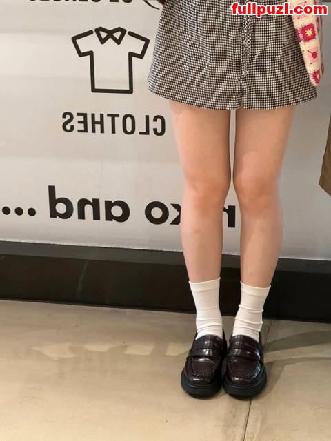 【极品情侣泄密】筷子腿清纯女孩被前男友给卖了 特写粉穴后入性爱反差影图流出【20P+3V/751M】