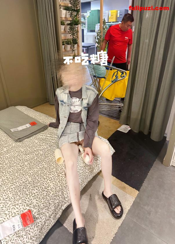 全网第一位女探花【四月april】推特合集 给小哥哥推油羞耻工装长裙女上位【737P+161V/1.68G】